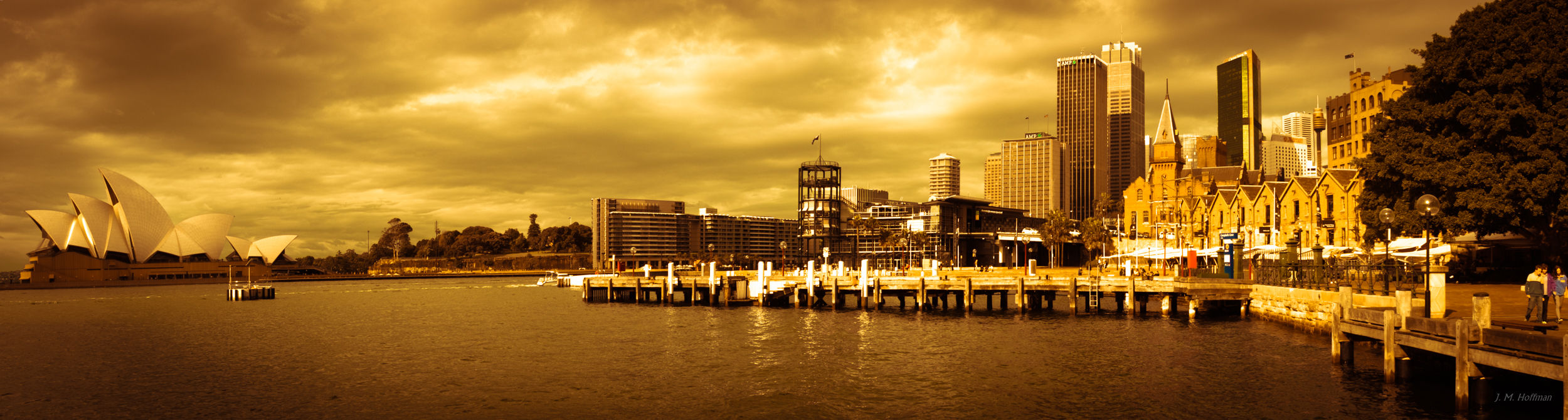 Panorama of Sydney Harbour: Sydney, Australia