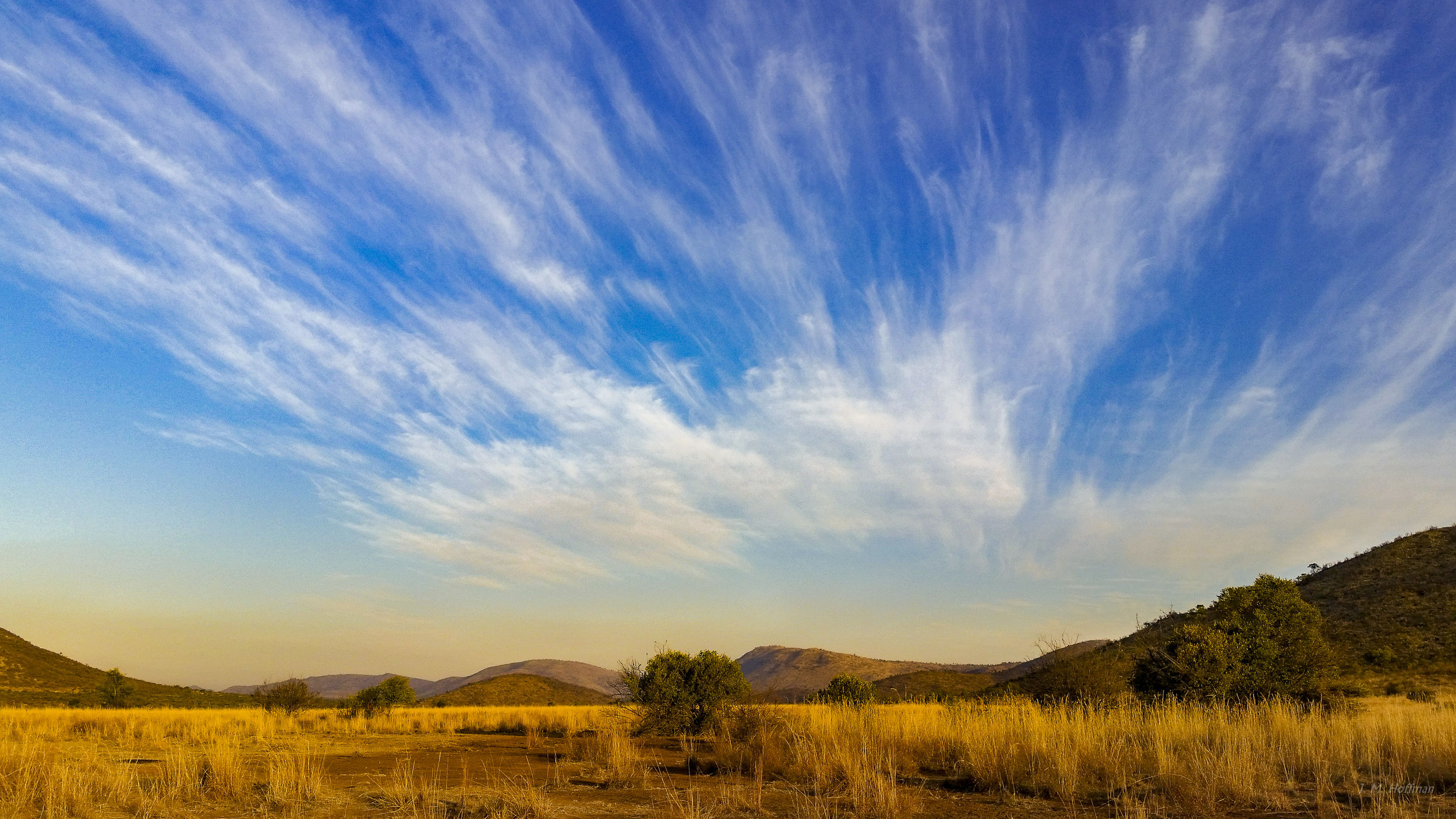 Morning dawns over the Pilanesberg: The Pilanesberg, South Afirca