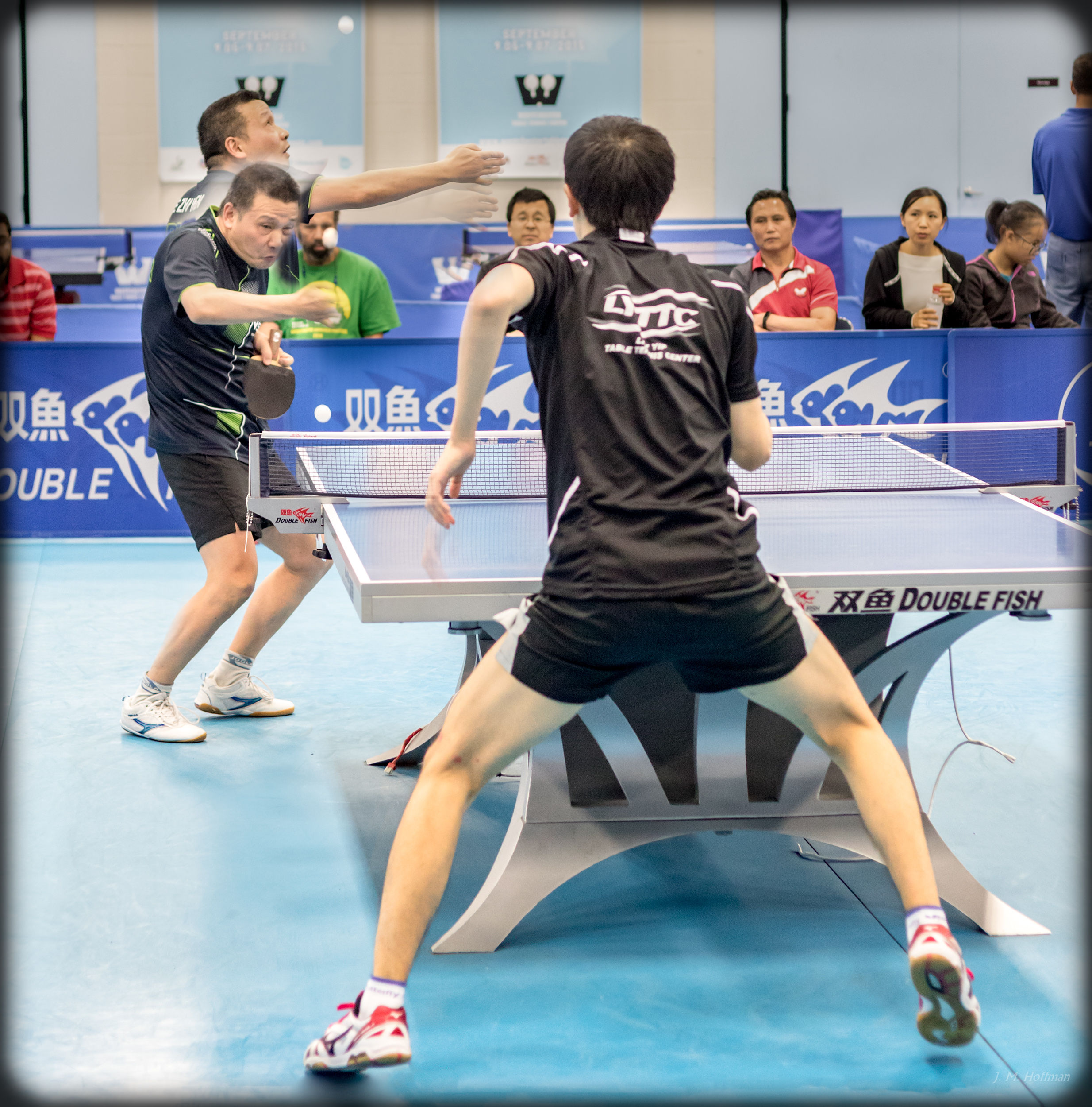 Zhiwen He serves to Junhan Wu: 